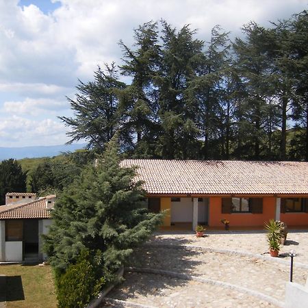 Agriturismo Usurtala Orani Eksteriør billede