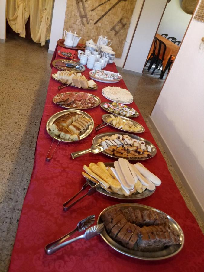 Agriturismo Usurtala Orani Eksteriør billede