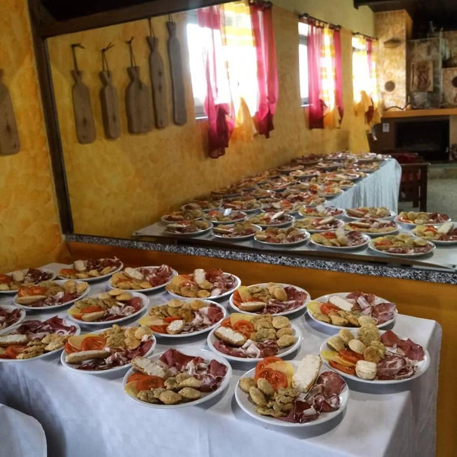 Agriturismo Usurtala Orani Eksteriør billede