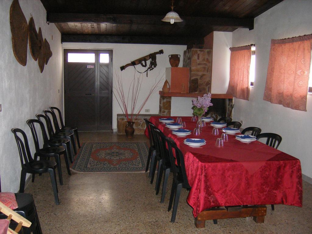 Agriturismo Usurtala Orani Eksteriør billede