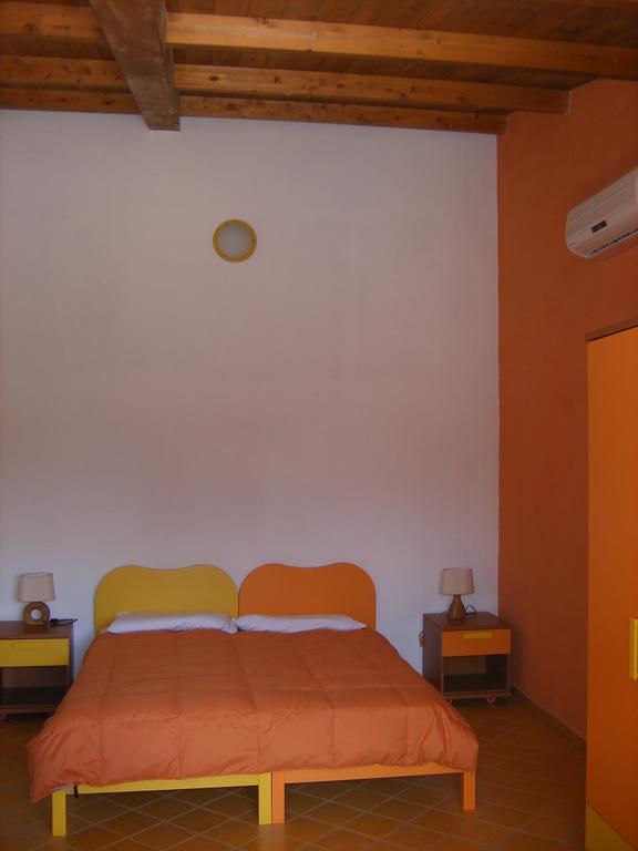 Agriturismo Usurtala Orani Eksteriør billede