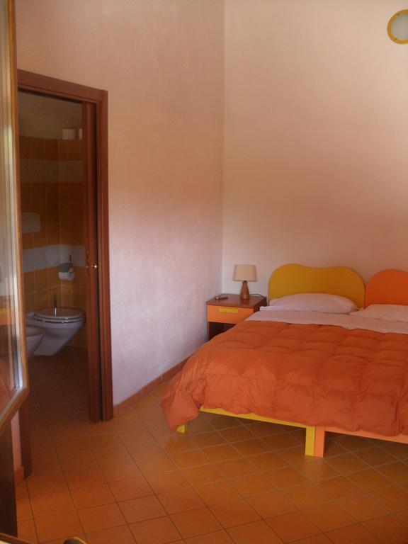 Agriturismo Usurtala Orani Eksteriør billede