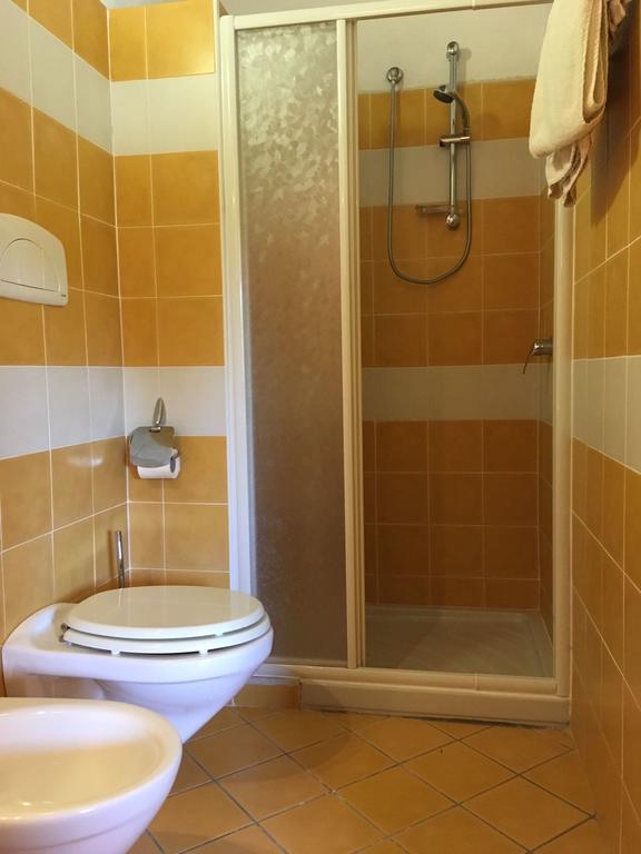 Agriturismo Usurtala Orani Eksteriør billede